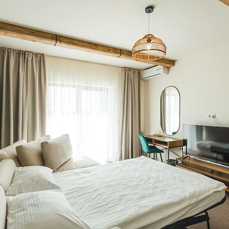 Stokker Hotel Орадя Экстерьер фото