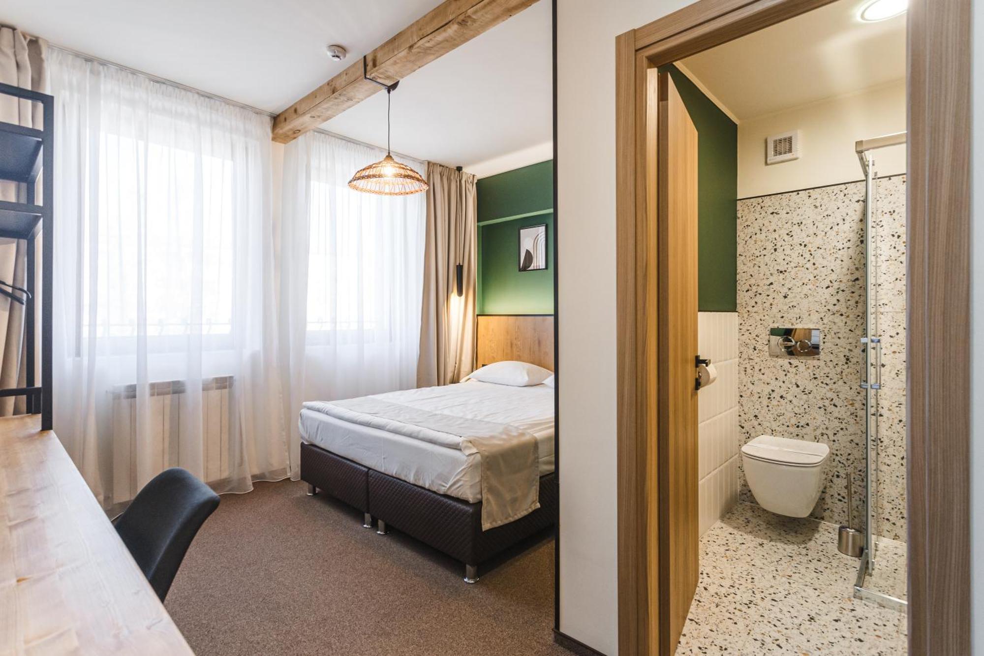 Stokker Hotel Орадя Экстерьер фото